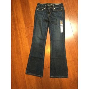 AMERICAN EAGLE Favorite Boyfriend Jeans